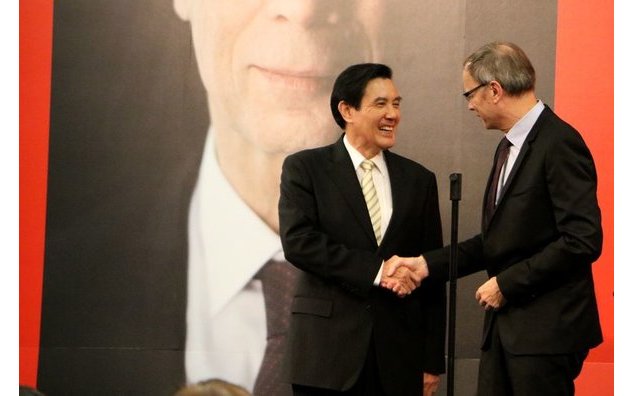 馬英九總統Le Président Ma Ying-jeou (gauche) / 2014年諾貝爾經濟學桂Jean Tirole, Prix Nobel d'économie 2014 (droite)
